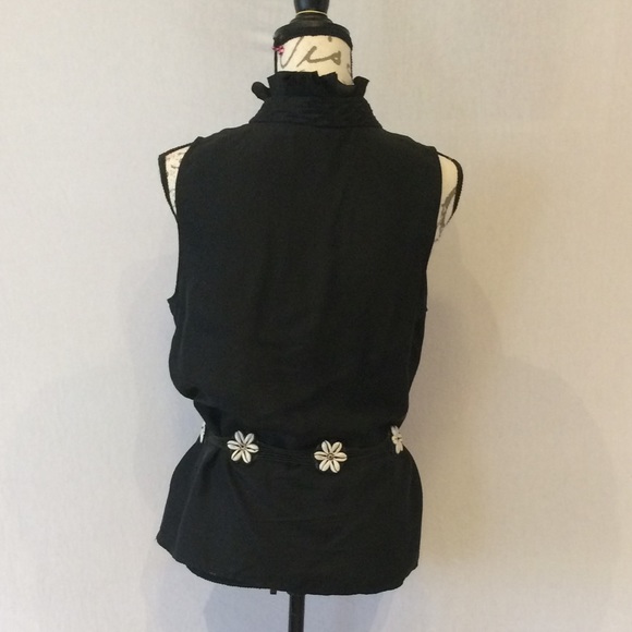 Daisy’s Shell Tie Belt - Picture 2 of 4